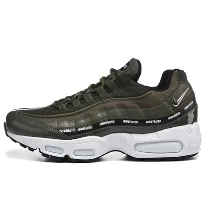 NIKE Air Max 95 X Undefeated