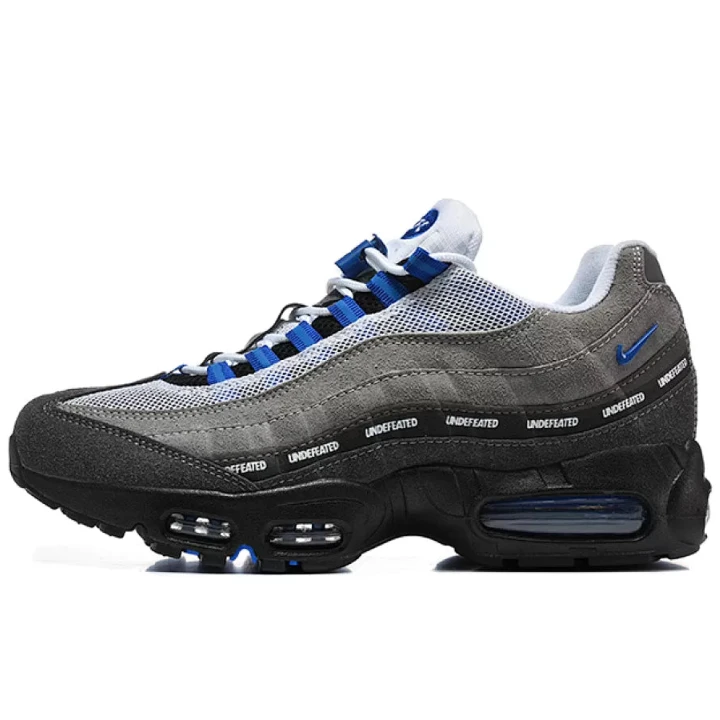 NIKE Air Max 95 X Undefeated
