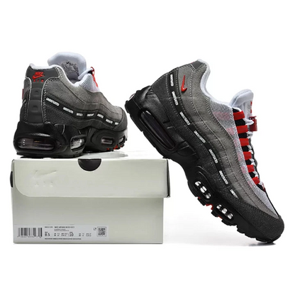 NIKE Air Max 95 X Undefeated