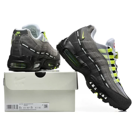 NIKE Air Max 95 X Undefeated
