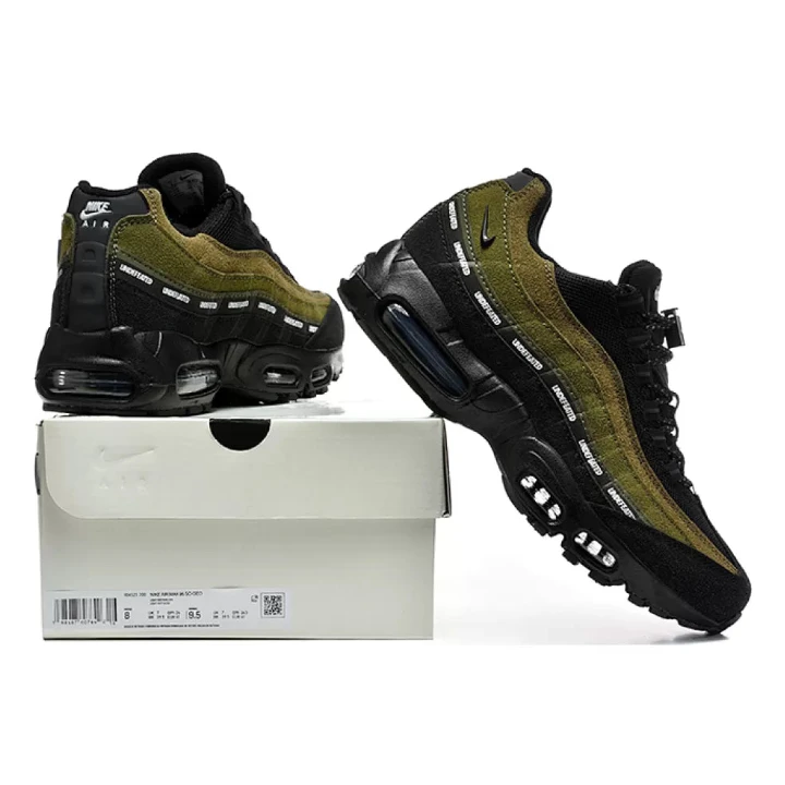 NIKE Air Max 95 X Undefeated