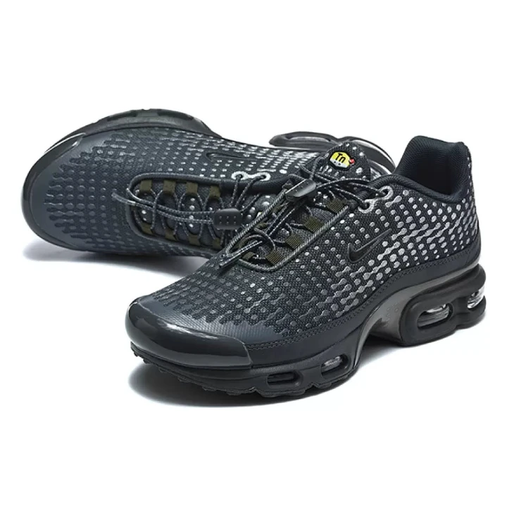 NIKE Air Max Plus VII