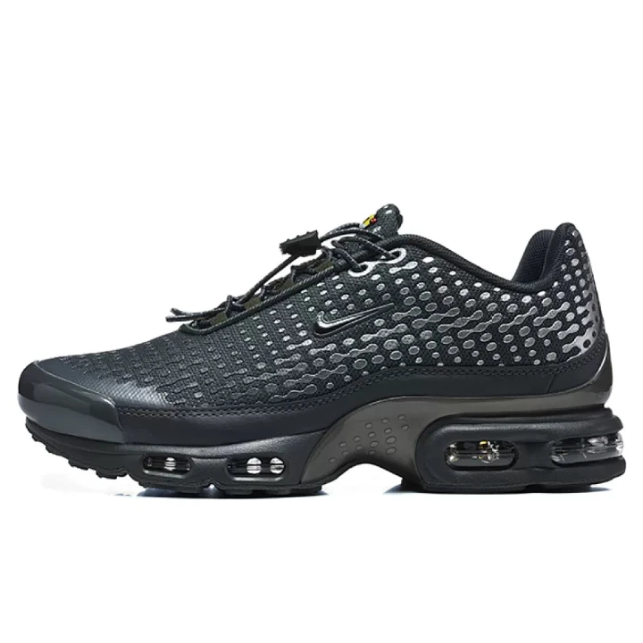 NIKE Air Max Plus VII