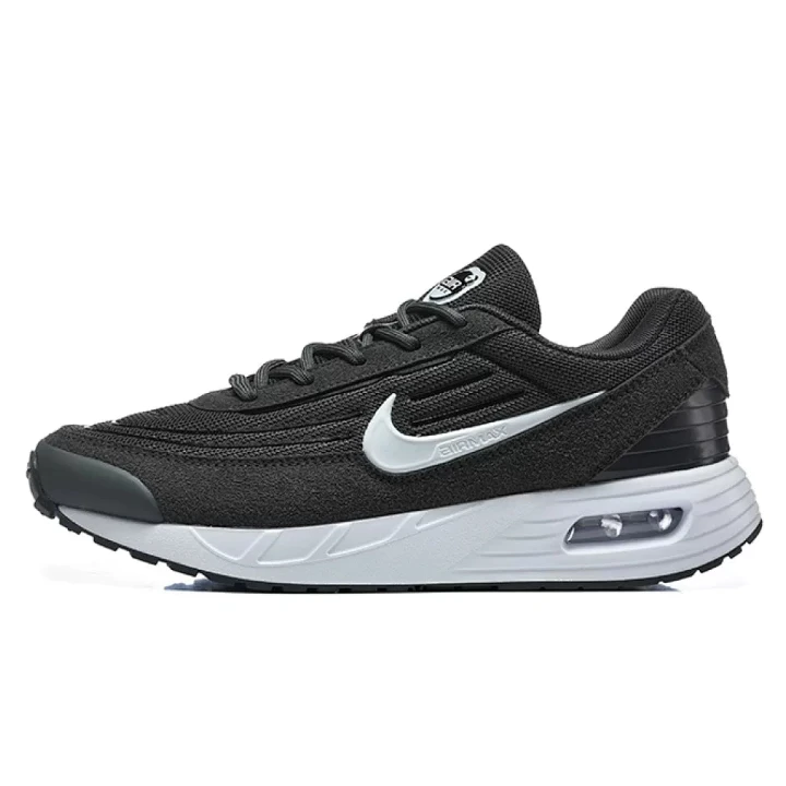 NIKE Air Max Verse