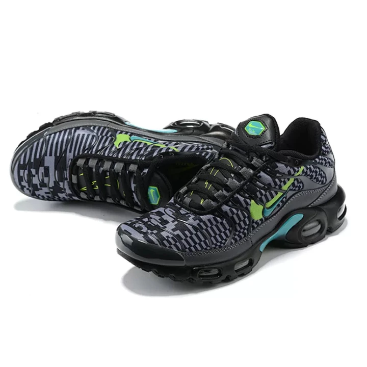NIKE Air Max Plus "The Pixel Print Smoke"