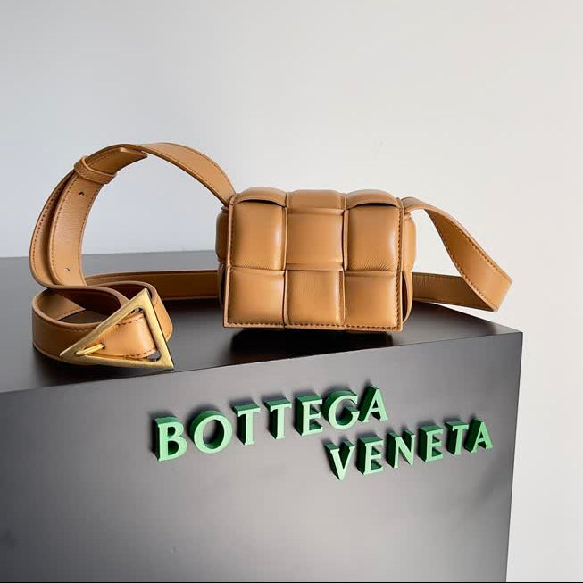 Sac Cassette padded Mini BOTTEGA VENETA
