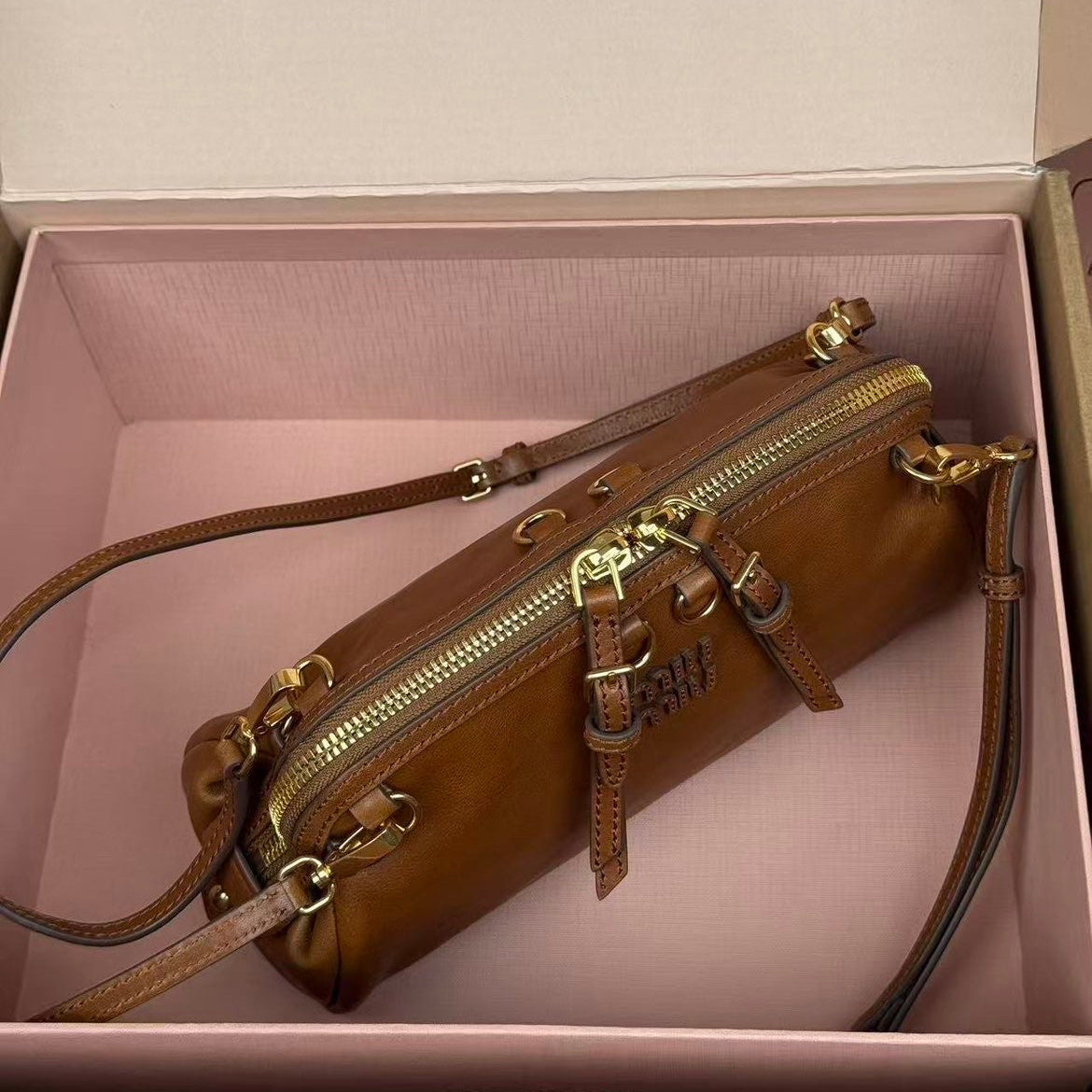 Pochette en Cuir MIU MIU