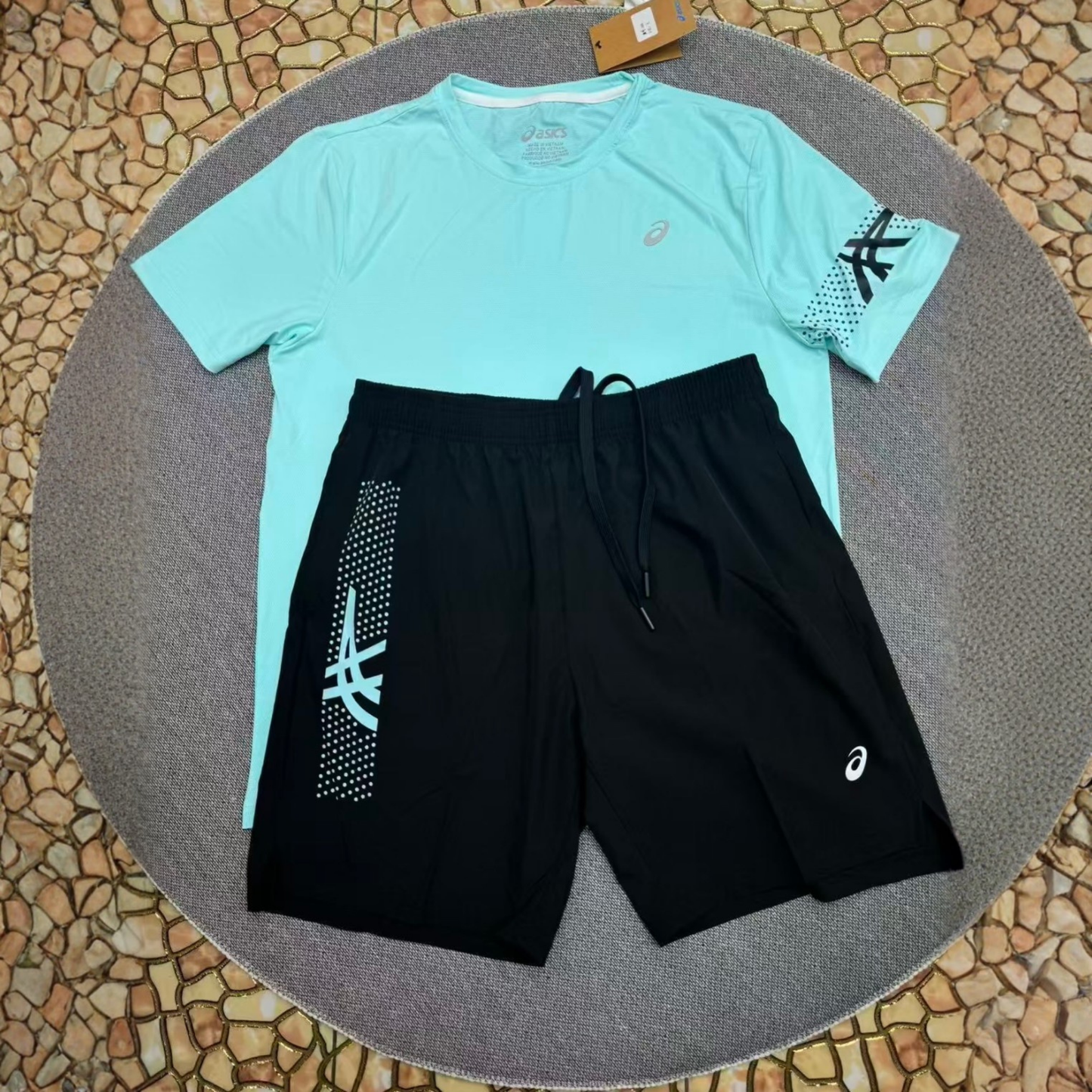 Ensemble ASICS
