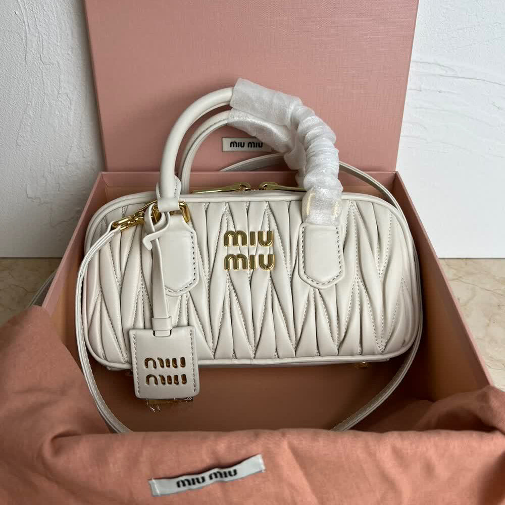 Sac en Cuir Arcadie MIU MIU