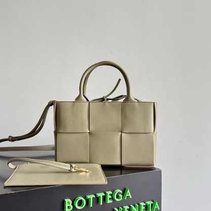 Cabas en Cuir Arco BOTTEGA VENETA