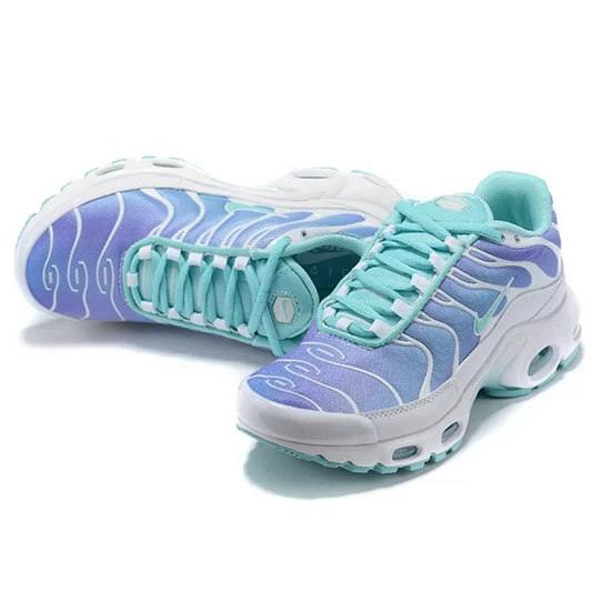NIKE Air Max Plus "Light Aqua"