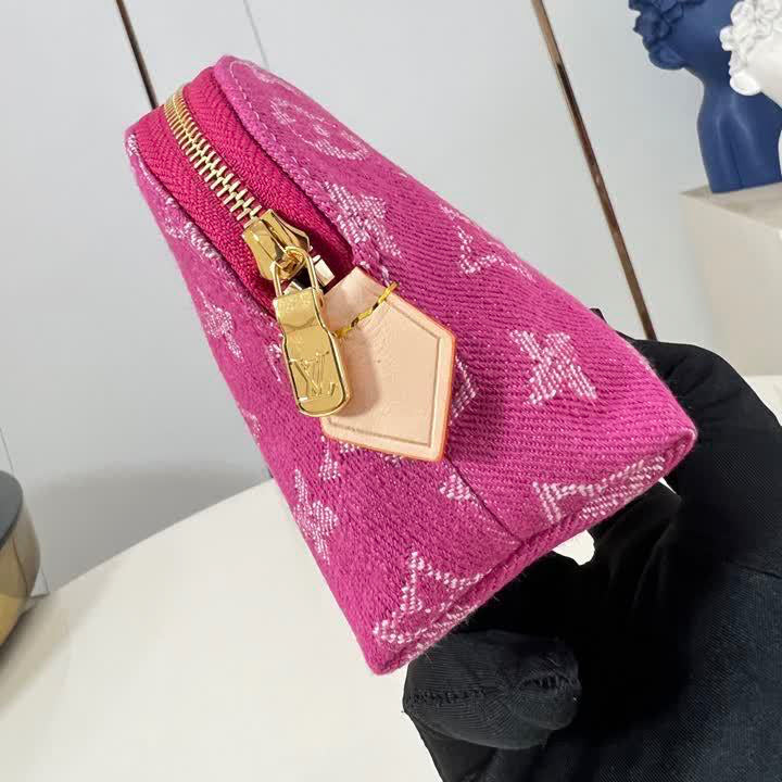 Pochette Cosmétique PM LOUIS VUITTON