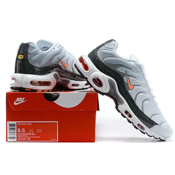 NIKE Air Max Plus "Crater"