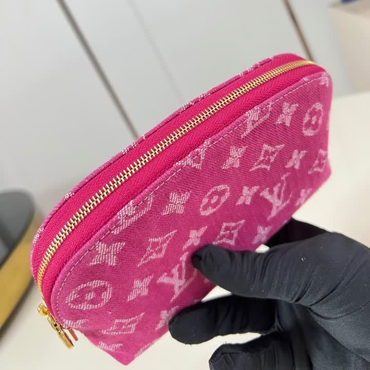 Pochette Cosmétique PM LOUIS VUITTON