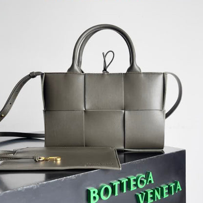 Cabas en Cuir Arco BOTTEGA VENETA