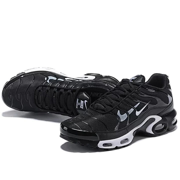 NIKE Air Max Plus "Double Swoosh"