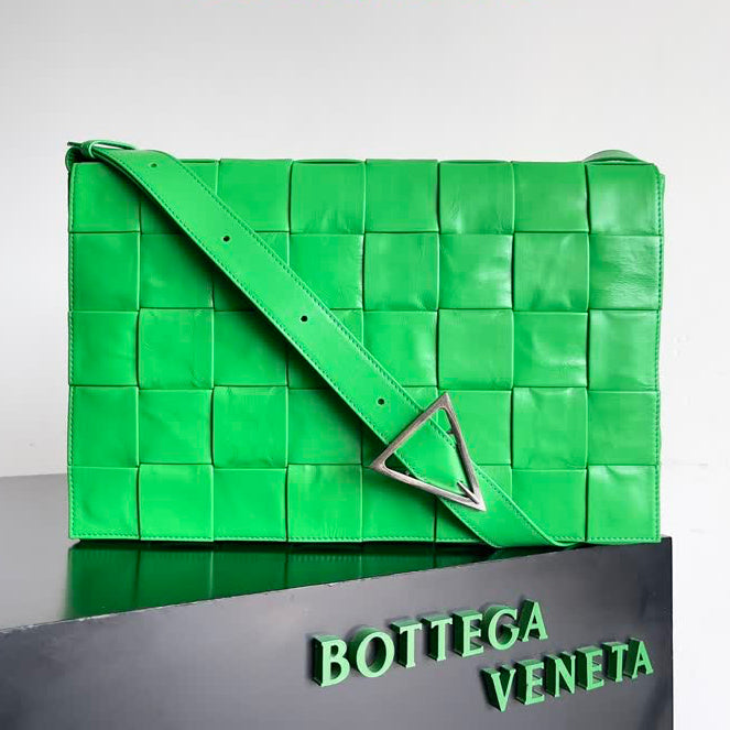 Sac Cassette Maxi BOTTEGA VENETA