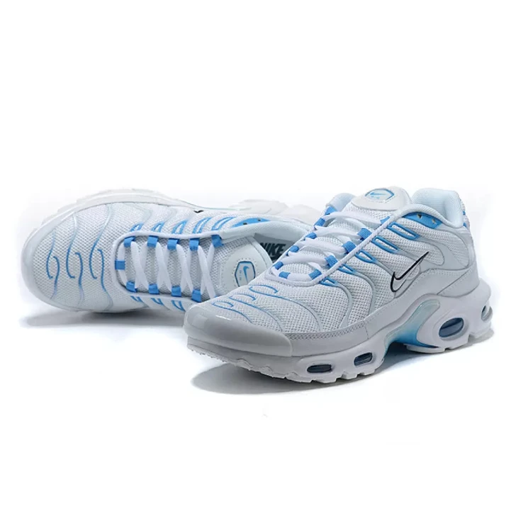 NIKE Air Max Plus