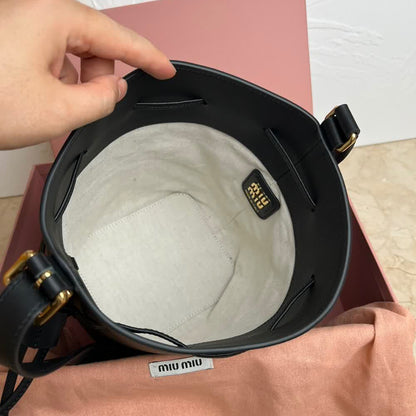 Sac Seau en Cuir MIU MIU
