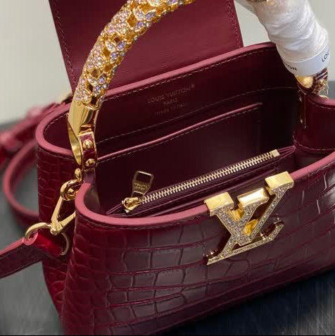 Sac à Main Capucines Crocodile Strass LOUIS VUITTON