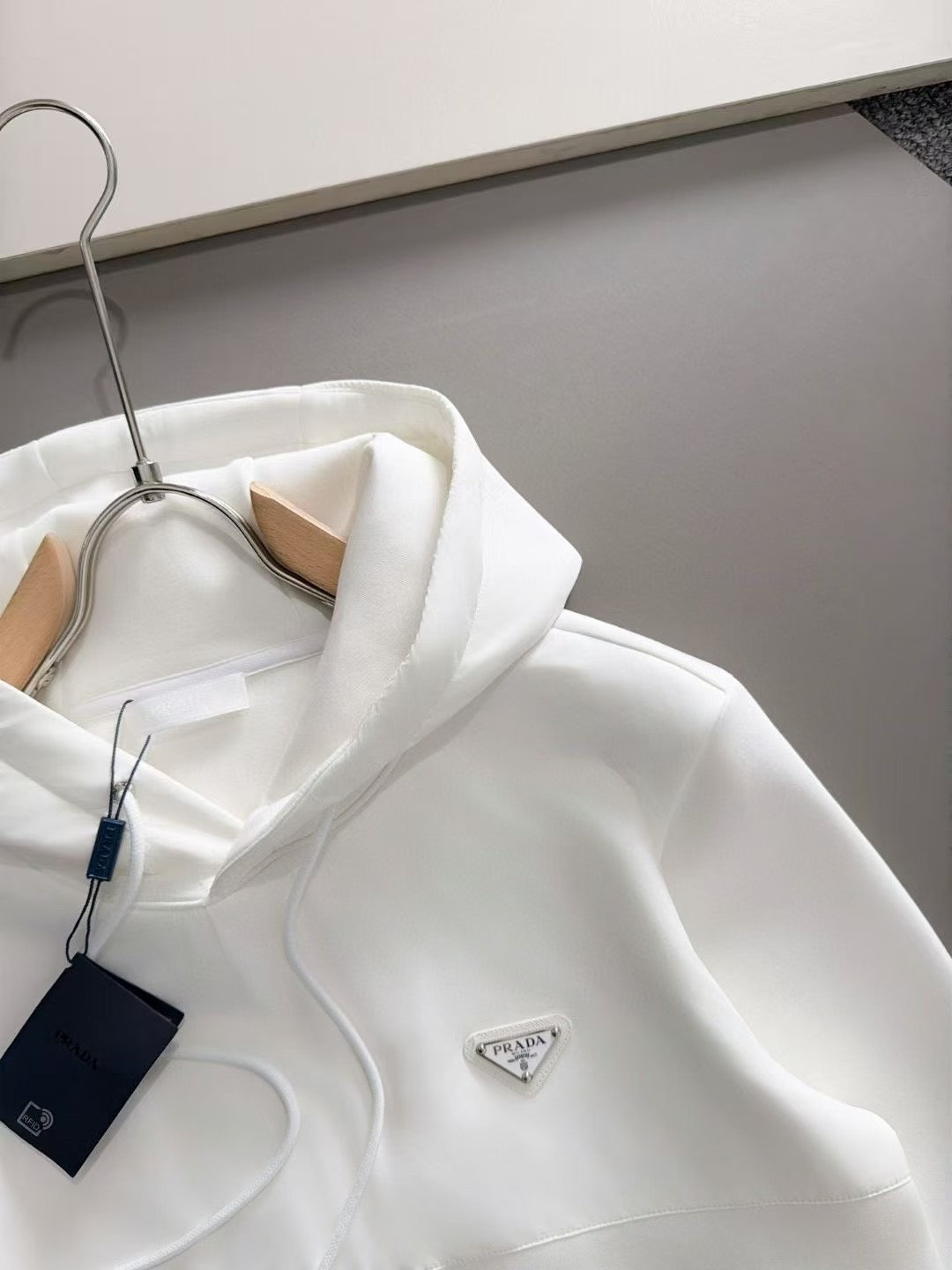 Pull Prada blanc