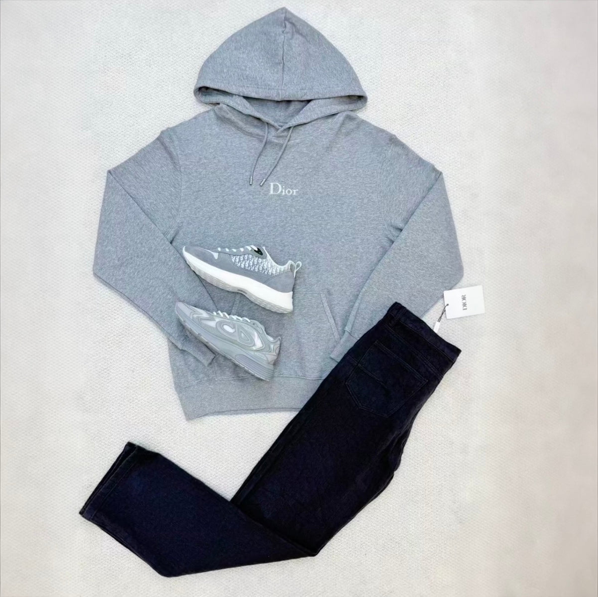 DIOR