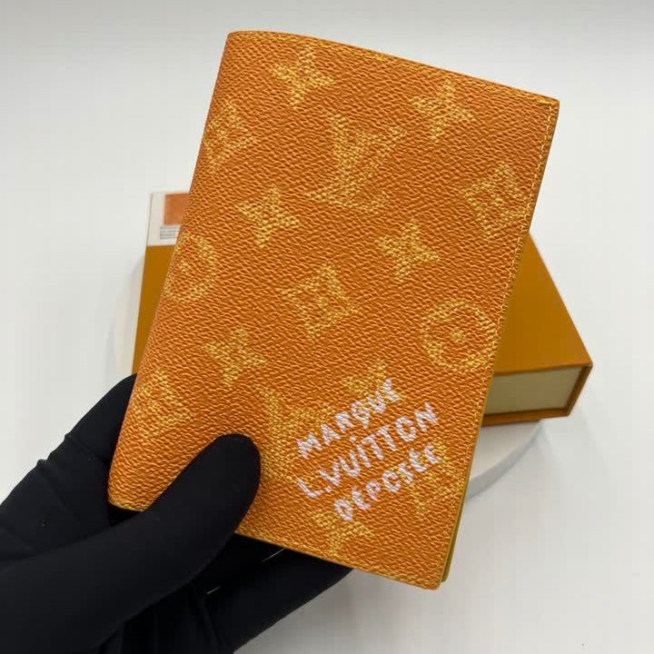 Couverture Passeport LOUIS VUITTON