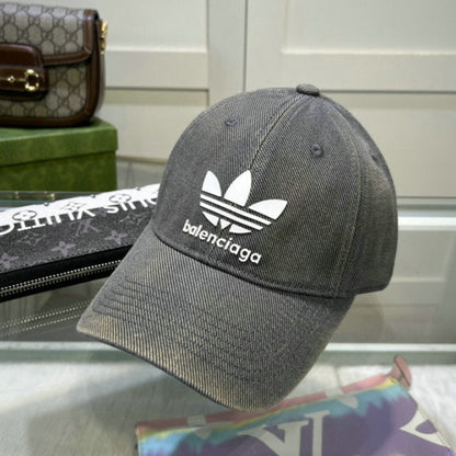 Casquette BALENCIAGA x ADIDAS