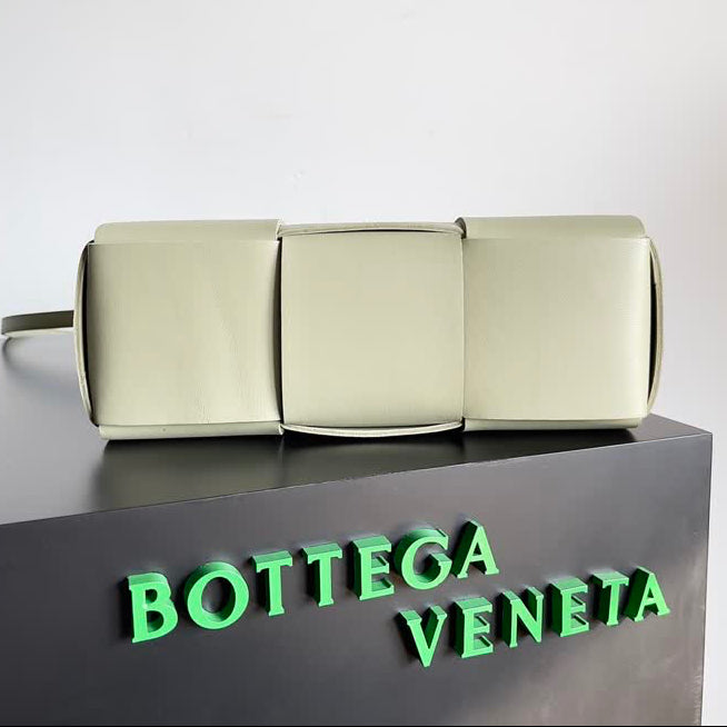 Sac Mini Fourre-Tout en Cuir BOTTEGA VENETA