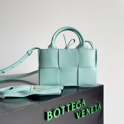 Sac Mini Fourre-Tout en Cuir BOTTEGA VENETA