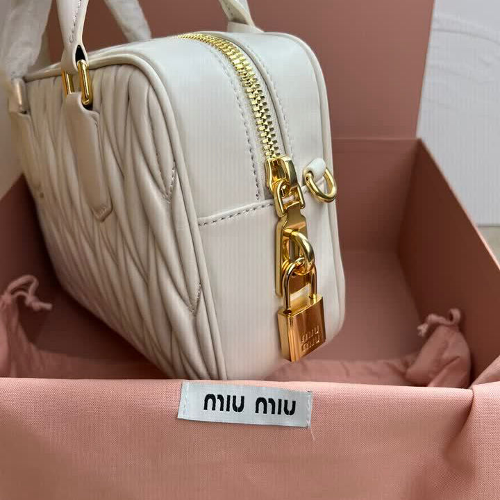 Sac en Cuir Arcadie MIU MIU