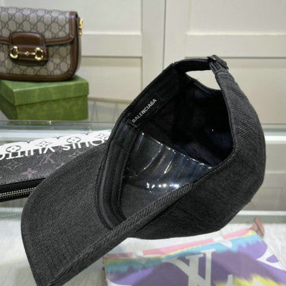 Casquette BALENCIAGA x ADIDAS